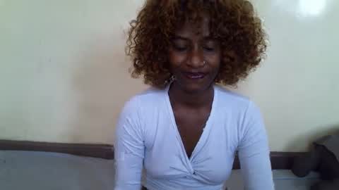 Snapshot of littlesandie chatting on February 27, 6:29 am littlesandie online show from February 27, 6:29 am