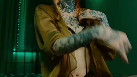 Niki  free tg channel with some photos gifs and info about streams  online show from February 14, 5:03 pm