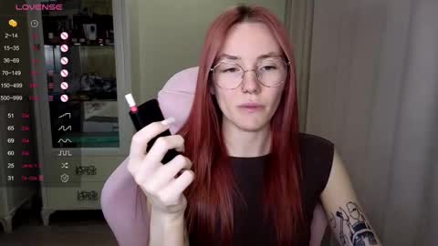 Snapshot of littlevildevil chatting on October 21, 10:52 am Eliana online show from October 21, 10:52 am