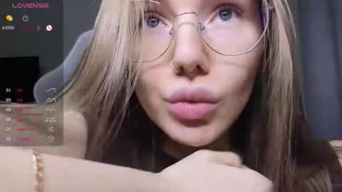 Eliana online show from December 22, 10:18 am