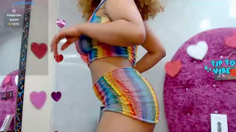 Snapshot of litzy_curly chatting on September 8, 3:11 pm Litzy online show from September 8, 3:11 pm