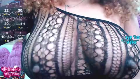 Snapshot of litzy_curly chatting on January 28, 3:46 pm Litzy online show from January 28, 3:46 pm