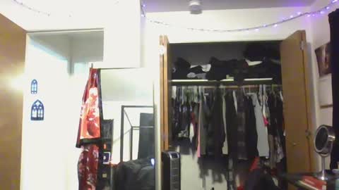 Liv Mirage online show from February 9, 3:11 am