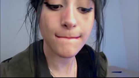 Elizabeth online show from February 17, 5:29 am