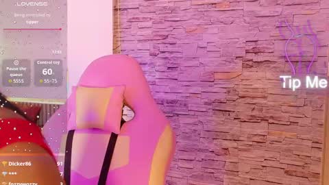 liz_monserrat online show from September 27, 9:00 pm