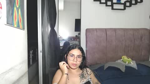 Snapshot of liza_thurner chatting on September 27, 1:57 am Liza Thurner online show from September 27, 1:57 am
