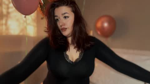 lizamartina online show from May 1, 11:02 am