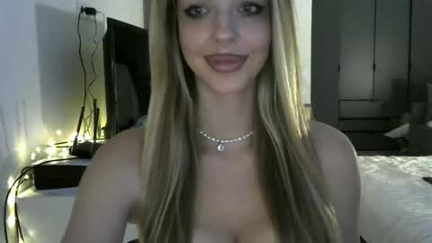 LizaSweetyy online show from February 19, 3:11 pm