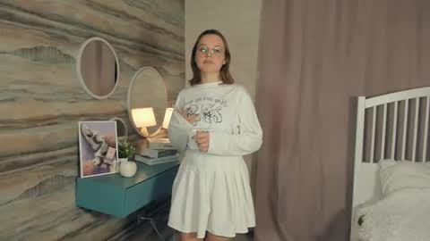 Lizbeth or Lizzy online show from December 12, 8:10 pm