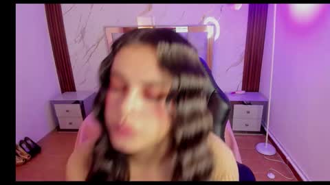 Snapshot of lizeth_salazar chatting on September 12, 11:28 am lizeth_salazar online show from September 12, 11:28 am