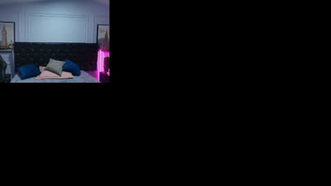 Lizz  online show from February 22, 2:27 pm