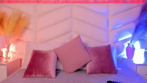 LIZZI online show from July 7, 8:55 pm