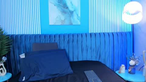 Snapshot of lizzievan chatting on September 18, 12:15 pm Lizzie Evan online show from September 18, 12:15 pm