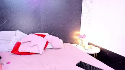 I am Lizz online show from June 23, 12:14 pm
