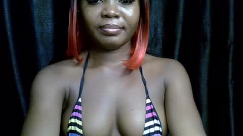 Snapshot of lizzy_petite chatting on September 10, 6:41 pm lizzy online show from September 10, 6:41 pm