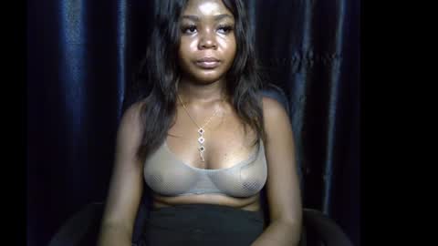Snapshot of lizzy_petite chatting on September 26, 7:44 pm lizzy online show from September 26, 7:44 pm