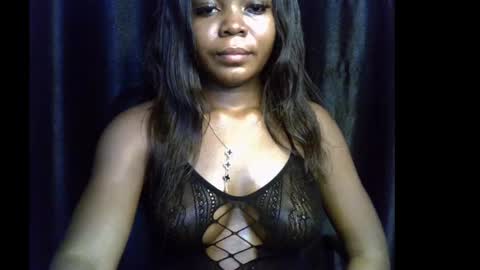 Snapshot of lizzy_petite chatting on September 29, 9:53 pm lizzy online show from September 29, 9:53 pm