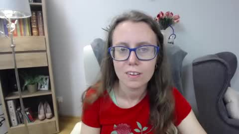 Lizzy online show from June 16, 4:46 am