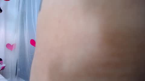 Lizzy hairy pussy online show from February 28, 7:46 pm