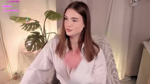 Snapshot of llkadream chatting on October 10, 7:57 am Arina online show from October 10, 7:57 am