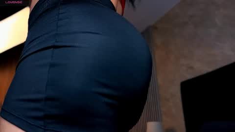 Lola Sweet online show from March 20, 11:59 am