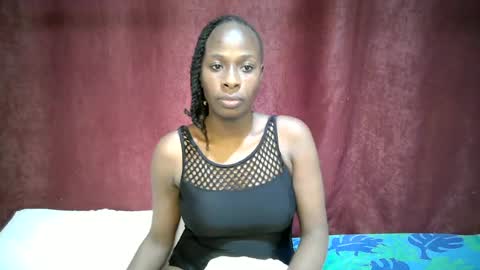 lola_beib online show from June 19, 9:35 am
