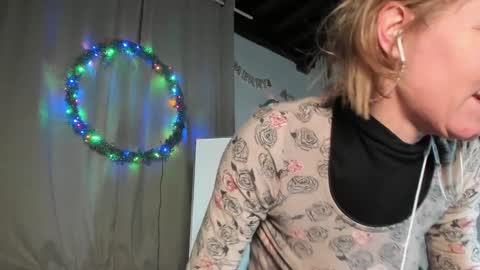Snapshot of lola_belgium chatting on January 23, 5:21 pm lola_belgium online show from January 23, 5:21 pm