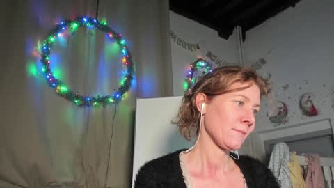 Snapshot of lola_belgium chatting on January 14, 5:34 pm lola_belgium online show from January 14, 5:34 pm