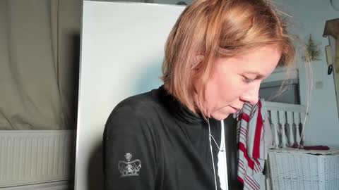 Snapshot of lola_belgium chatting on February 4, 6:06 pm lola_belgium online show from February 4, 6:06 pm
