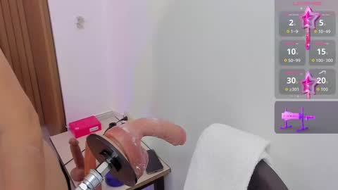 lola online show from October 19, 1:02 pm