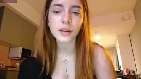 Snapshot of lola_dinky chatting on March 8, 3:00 pm Lola online show from March 8, 3:00 pm