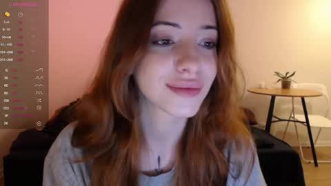 Snapshot of lola_dinky chatting on October 22, 10:26 pm Lola online show from October 22, 10:26 pm