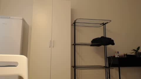 Snapshot of lola_dinky chatting on September 23, 8:51 pm Lola online show from September 23, 8:51 pm