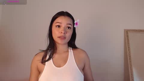 Snapshot of lola_sweeet18 chatting on October 2, 10:42 am lola_sweeet18 online show from October 2, 10:42 am