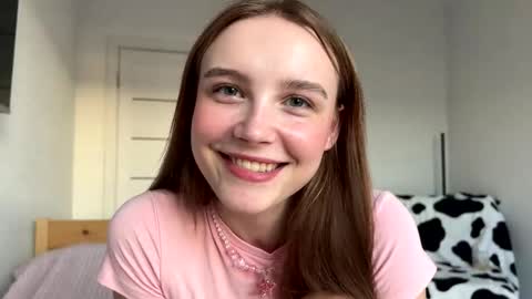 lolaatate online show from March 10, 3:05 pm