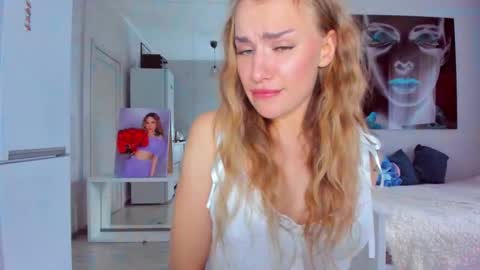 lolabani675452 online show from October 14, 10:40 am