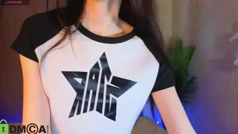 Lola online show from March 5, 10:00 am