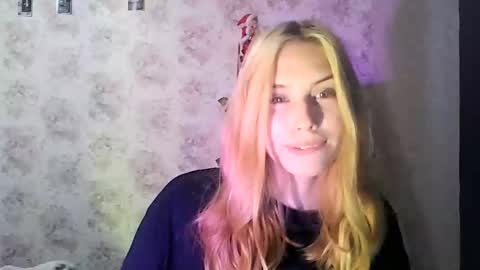 Snapshot of lollalakiss chatting on September 20, 10:52 pm LollaLaKiss online show from September 20, 10:52 pm