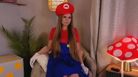 Lola online show from July 26, 8:33 am