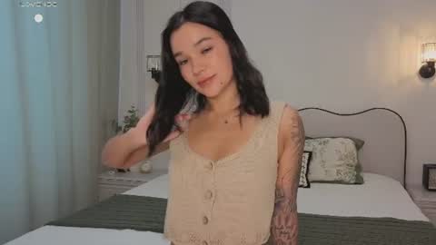 lolly_turner online show from July 4, 4:19 am