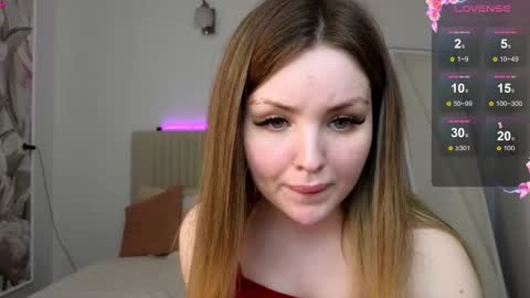 Snapshot of lora_amber chatting on September 22, 12:25 pm Lora online show from September 22, 12:25 pm