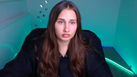 Lora online show from October 4, 7:03 am