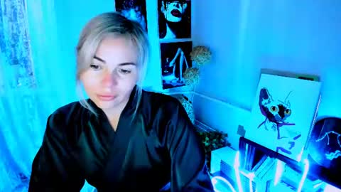 Lora online show from July 15, 2:27 am