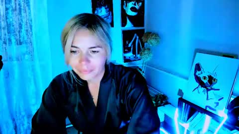 Lora online show from August 4, 2:39 am