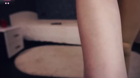 Lora online show from November 13, 6:01 am