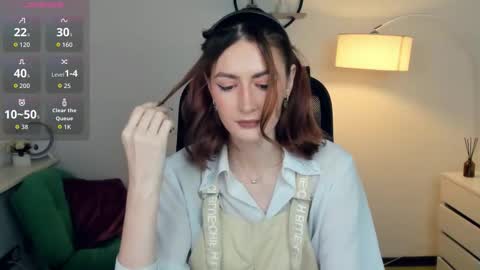 Lora online show from November 25, 1:02 pm