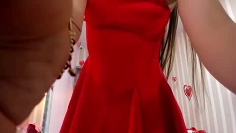 lorelaigiven online show from February 14, 1:13 pm