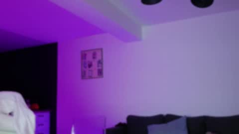 Amelia online show from December 22, 8:23 pm