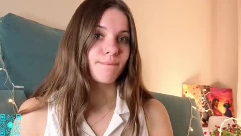 Chloe for Fan BlackHole online show from November 9, 6:48 pm