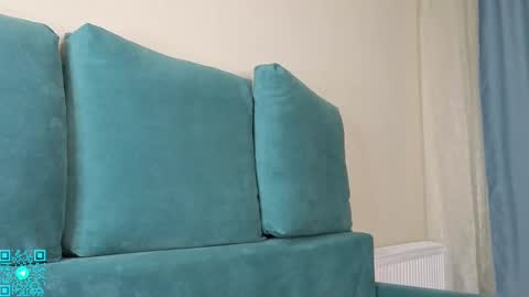 Chloe for Fan BlackHole online show from September 14, 8:29 pm